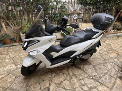 Roller 125 Daelim Steezer