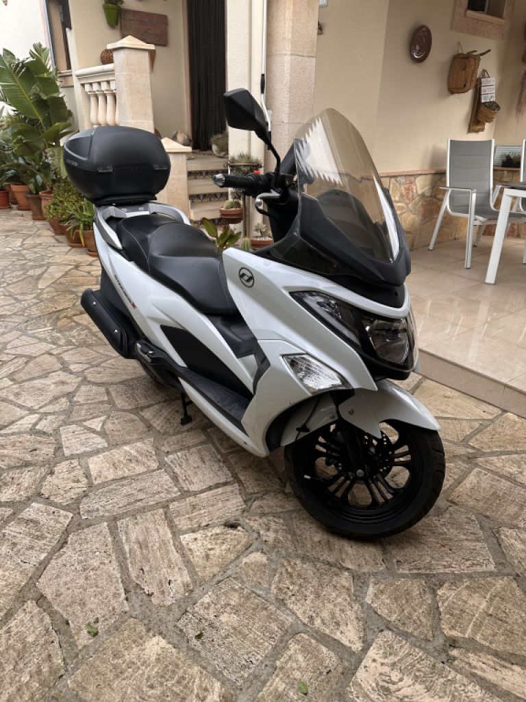 Roller 125 Daelim Steezer