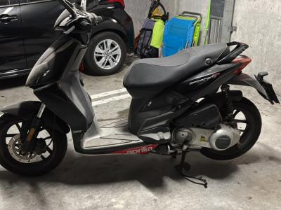 Scooter Aprilia Sr125 EcoSport black