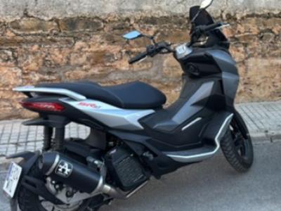 Roller Aprillia SR GT200 -  Bj. 08 / 2024 - 1050 km - unfallfrei