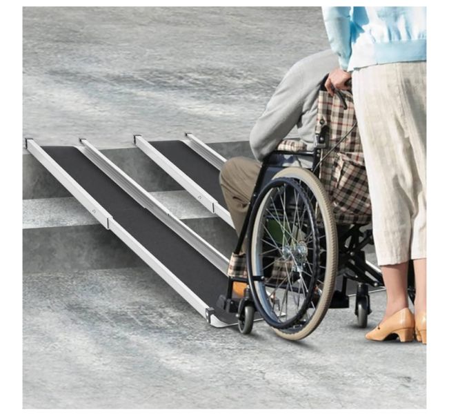 Rollstuhl/ Fahrradrampe Neu