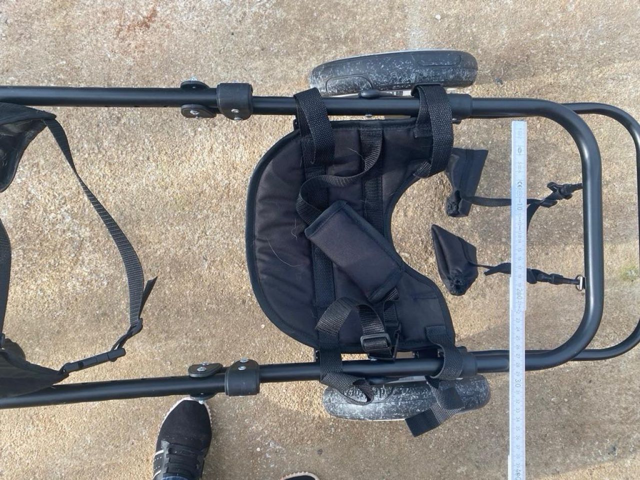 Wheelchair for large dogs