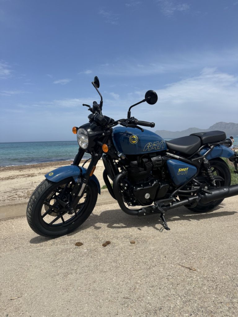 Royal Enfield Shotgun 650