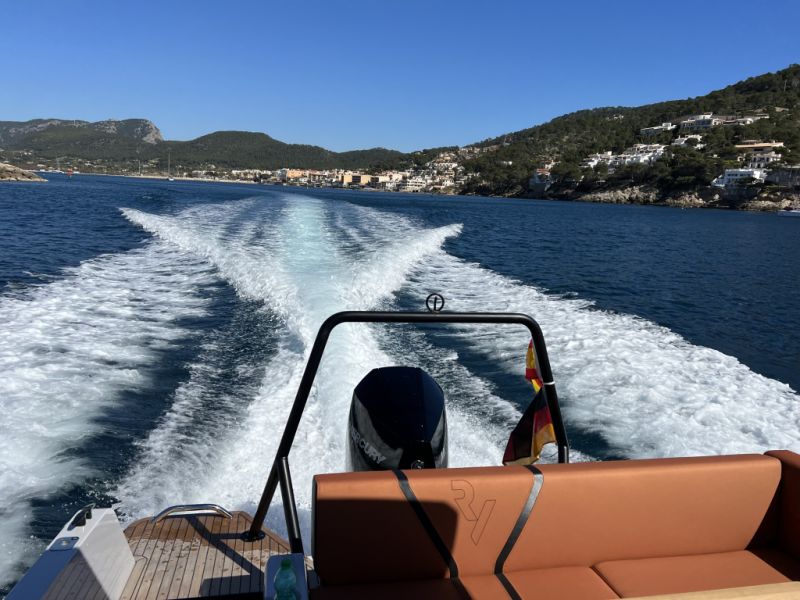 RYCK 280 – Power, Style & Fun on the Sea!