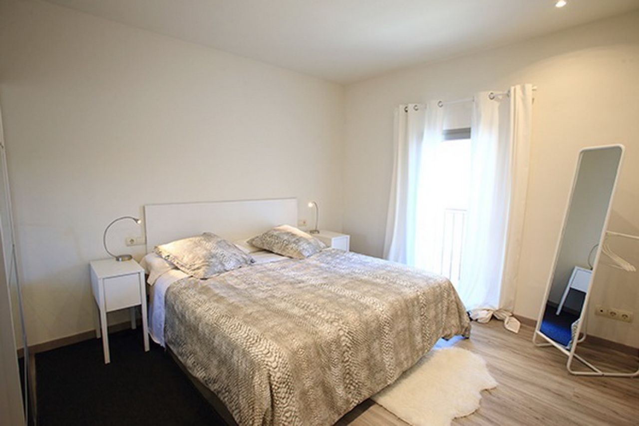 SEASON 25 / 26: Renovated, modern village house with courtyard in San Llorenc -- DH 08 WT