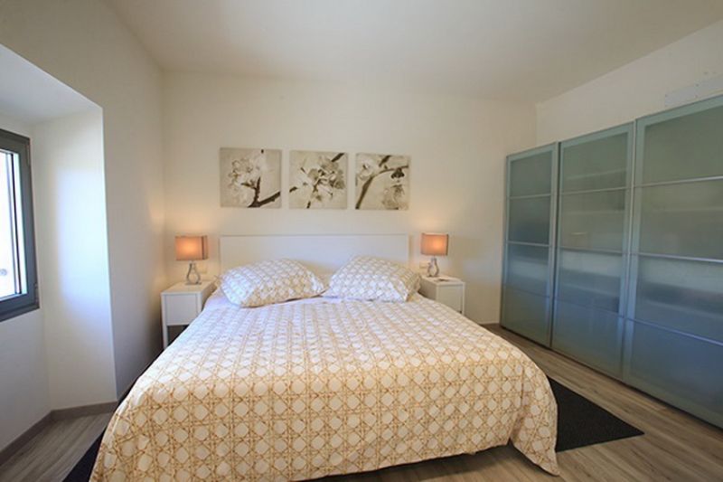 SEASON 25 / 26: Renovated, modern village house with courtyard in San Llorenc -- DH 08 WT