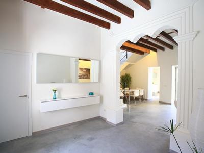 SEASON 25 / 26: Renovated, modern village house with courtyard in San Llorenc -- DH 08 WT