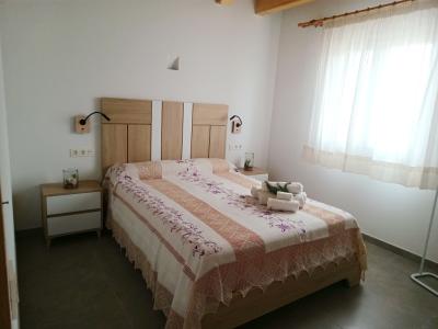 SAISON 26 / 27: 2 Etagenreihenhaus mit Terrasse in S Illot -- RH 13 T