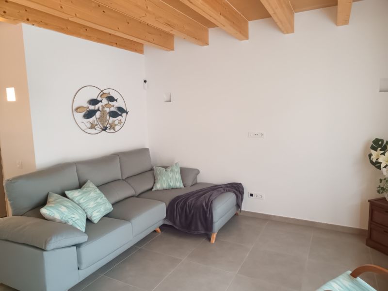 SAISON 26 / 27: 2 Etagenreihenhaus mit Terrasse in S Illot -- RH 13 T