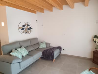 SAISON 26 / 27: 2 Etagenreihenhaus mit Terrasse in S Illot -- RH 13 T