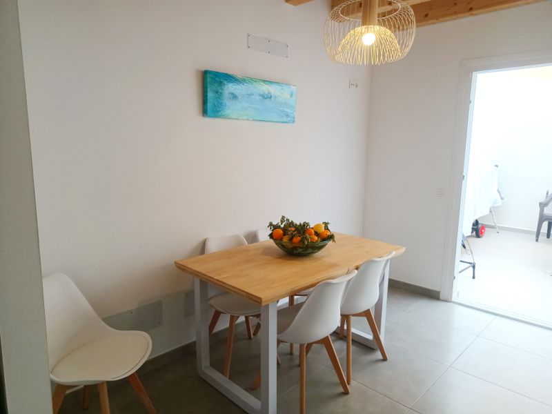 SAISON 26 / 27: 2 Etagenreihenhaus mit Terrasse in S Illot -- RH 13 T