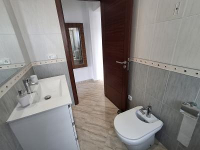 SAISON 26/27: Grosses Apartment mit Gemeinschaftspool in 1. Linie der Küste v Portocolom -- AP 403aT