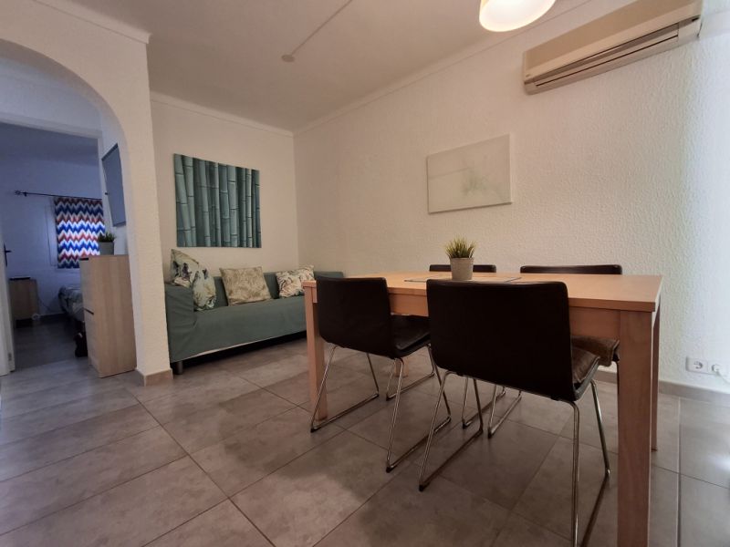 Season 26/27: Nice apartment on the 1st coastline of Colonia St. Jordi -- AP 08 T