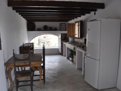 Season: Exceptional finca on 2 floors with oil central heating and mountain view near Cas Concos-- F 165 T