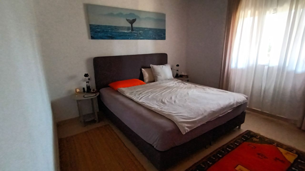 SAISON bis zu 4 Monate: Ebenerdiges Chalet mit Pool, AC; Pelett am S Amarrador - Santanyi -- CH 42 T