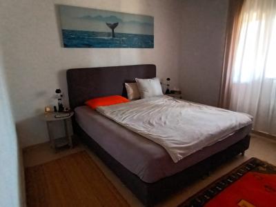 SAISON bis zu 4 Monate: Ebenerdiges Chalet mit Pool, AC; Pelett am S Amarrador - Santanyi -- CH 42 T