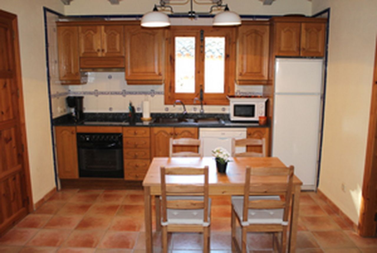 Saison: Casita mit Gemeinschaftspool und Innenhof in einer Siedlung bei Campos --- C 01 WT