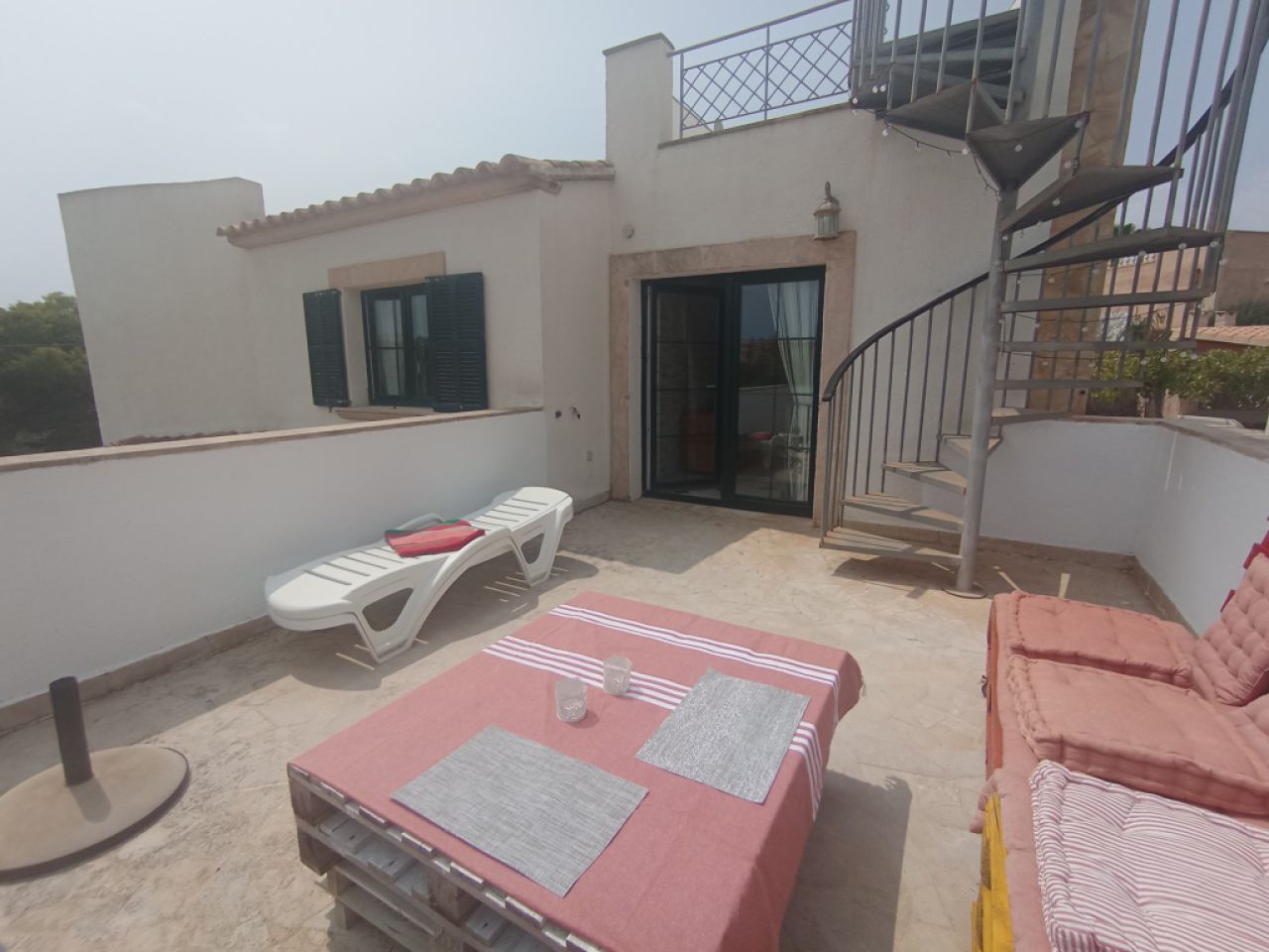 Saison: Chalet mit Fussbodenheizung, Garten und Pool in Cala LLombards -- CH 07 T