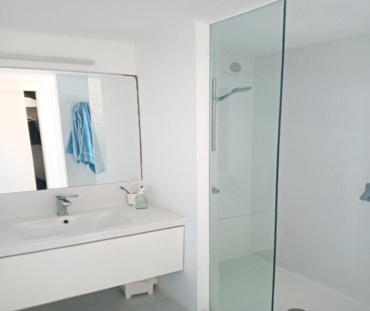 SAISON: Duplex - Wohnung in 1. Linie der Küste von Cala Murada -- AP 08  T