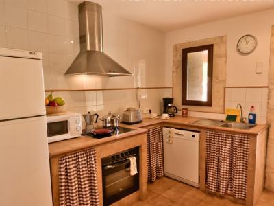 Saison: Ebenerdige Casita von 3 SZ und Gemeinschaftspool auf dem Land bei Manacor -- F 266 B
