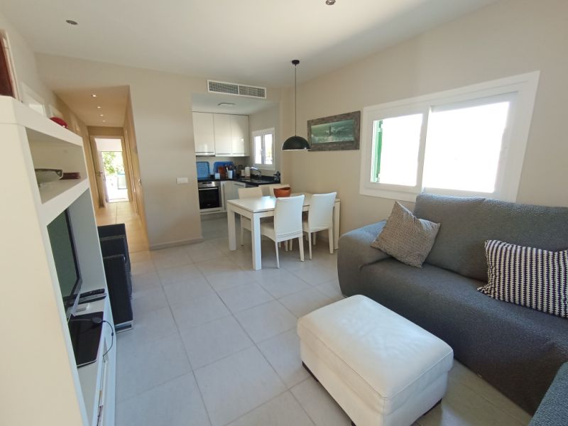 SAISON: Ebenerdiges Chalet mit Fussbodenheizung an der Küste von Sa Rapita --- CH 19 T