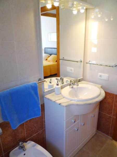 Saison: Ebenerdiges Chalet mit Garten in Sa Rapita-- CH 90 T