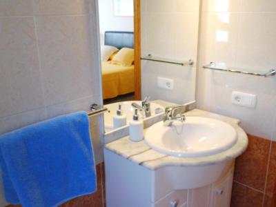 Saison: Ebenerdiges Chalet mit Garten in Sa Rapita-- CH 90 T