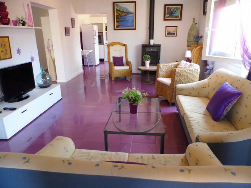 SAISON: Ebenerdiges Chalet mit Garten und Kamin am S Amarrador -- Santanyi -- CH 139 T