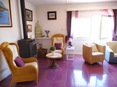 SAISON: Ebenerdiges Chalet mit Garten und Kamin am S Amarrador -- Santanyi -- CH 139 T