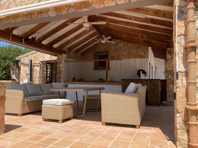 SEASON: Single-storey chalet with small pool and garden at Cala Mondrago - Santanyi -- CH 78 T