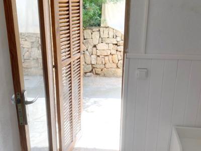 SEASON: Single-storey chalet with small pool and garden at Cala Mondrago - Santanyi -- CH 78 T