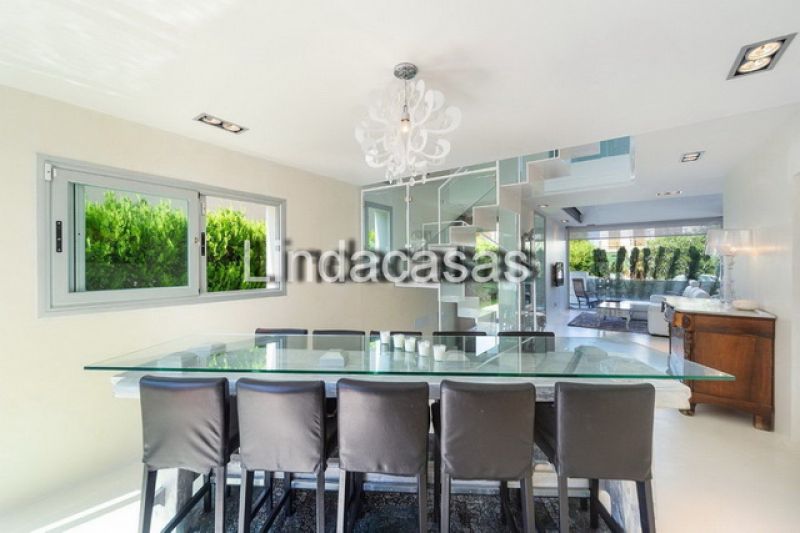 SAISON: Exklusives 2 Etagenchalet mit Pool in ruhiger Lage von Sa Rapita -- CH 77 T