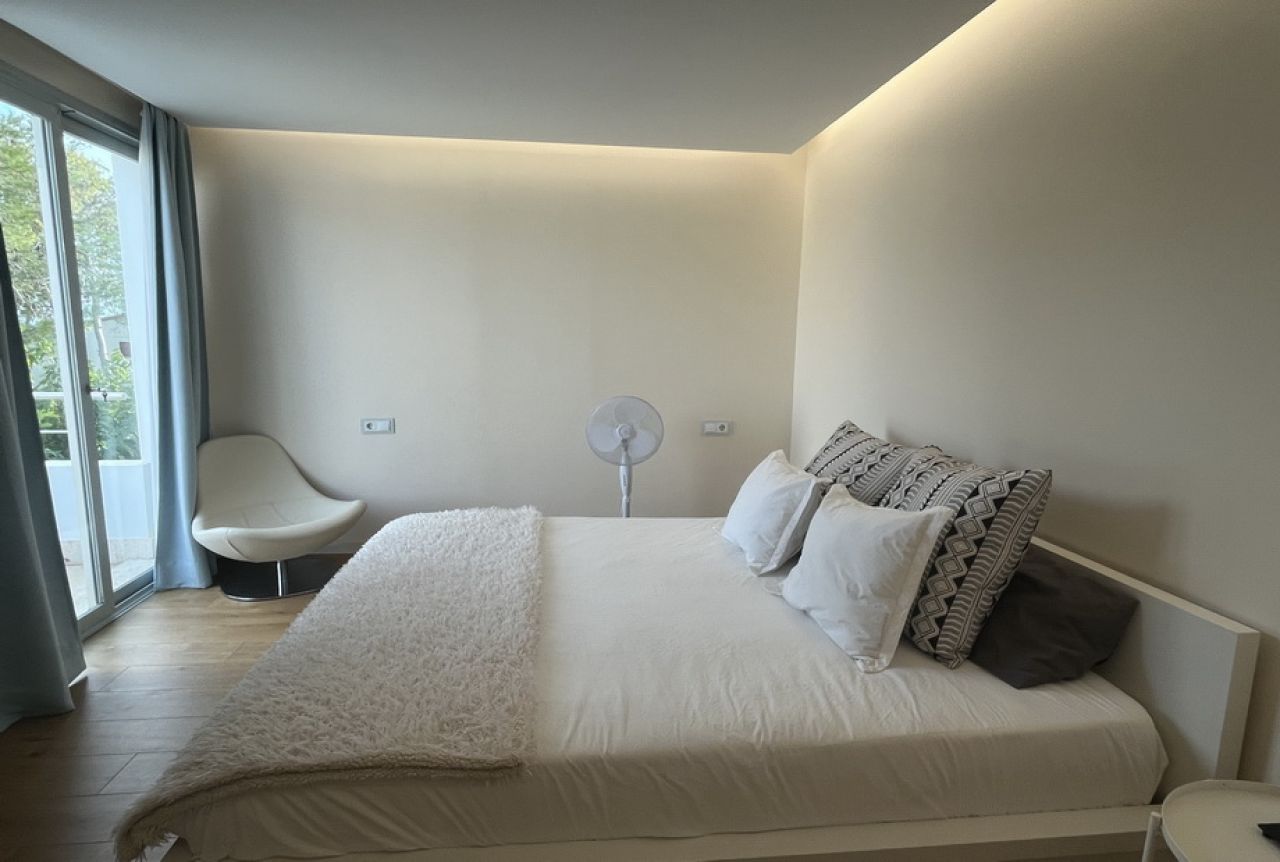 SAISON: Exklusives 2 Etagenchalet mit Pool in ruhiger Lage von Sa Rapita -- CH 77 T