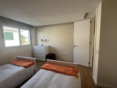 SAISON: Exklusives 2 Etagenchalet mit Pool in ruhiger Lage von Sa Rapita -- CH 77 T