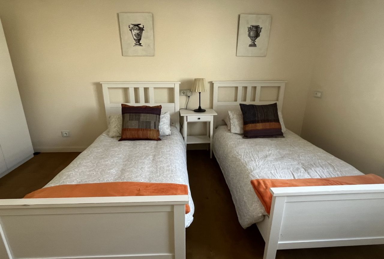 SAISON: Exklusives 2 Etagenchalet mit Pool in ruhiger Lage von Sa Rapita -- CH 77 T