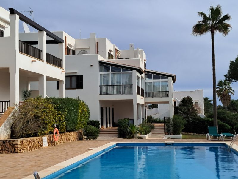 SAISON: Modernes Apartment mit Winterterrasse und Meerblick in Cala Dor -- AP 132 T