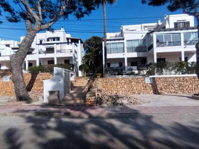 SAISON: Modernes Apartment mit Winterterrasse und Meerblick in Cala Dor -- AP 132 T