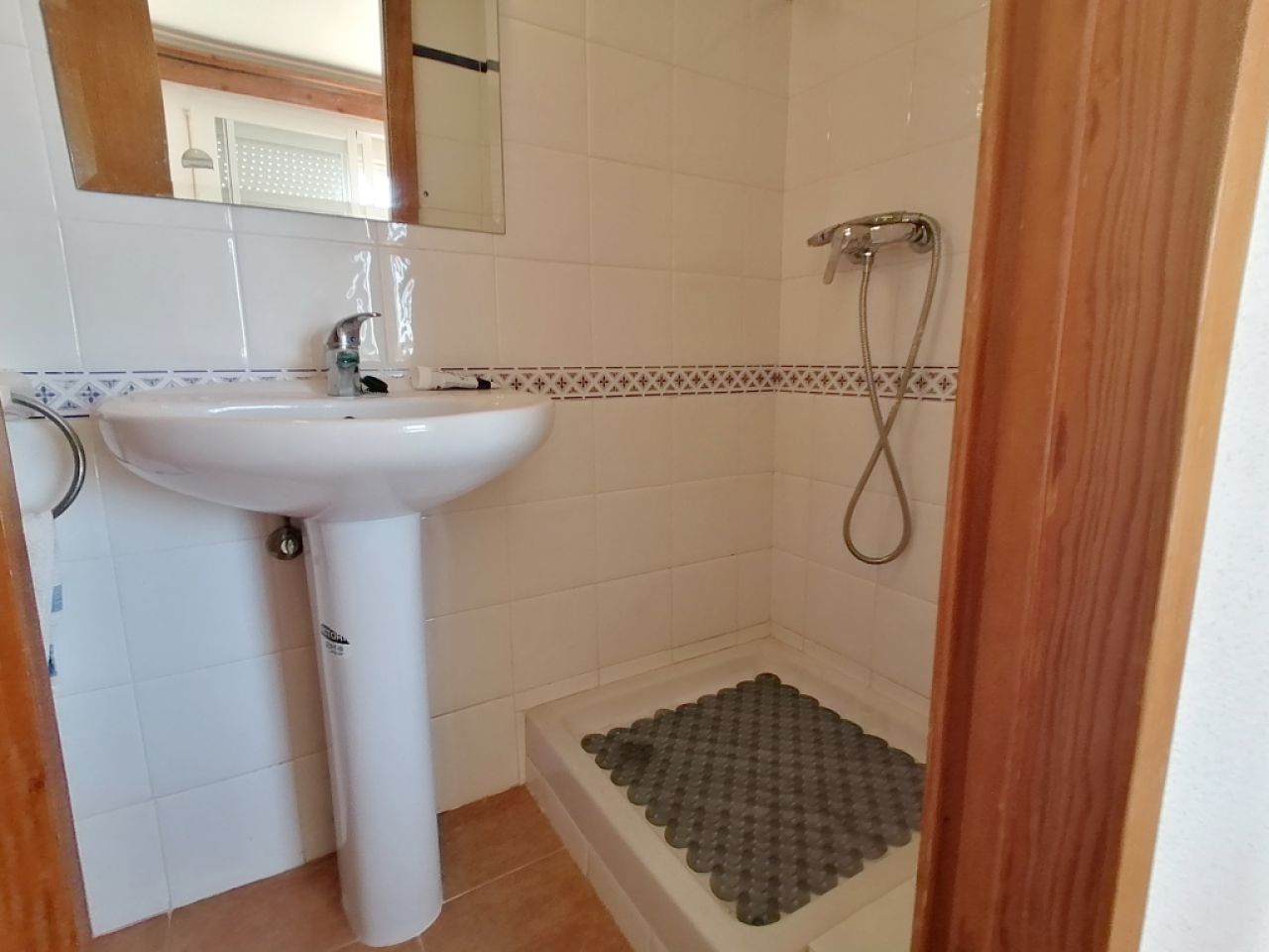 SAISON: Modernes DUplex mit traumhaftem Ausblick, vielen Terrassen in Montouri -- AP 25 T