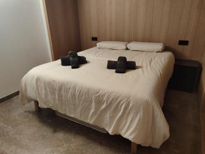 SAISON: Modernes Parterreapartment ohne Terrasse im Zentrum von Felanitx --- AP 26 T