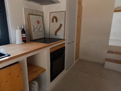 Temporada: Moderno chalet en planta baja en una zona boscosa cerca de la cala Cala LLombards --CH 12 T