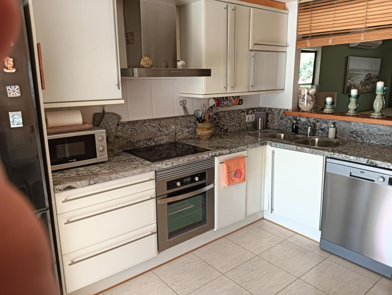 SAISON: Modernes Reihenhaus mit Pool in Son BIelo - Süden -- RH 06 T/WT