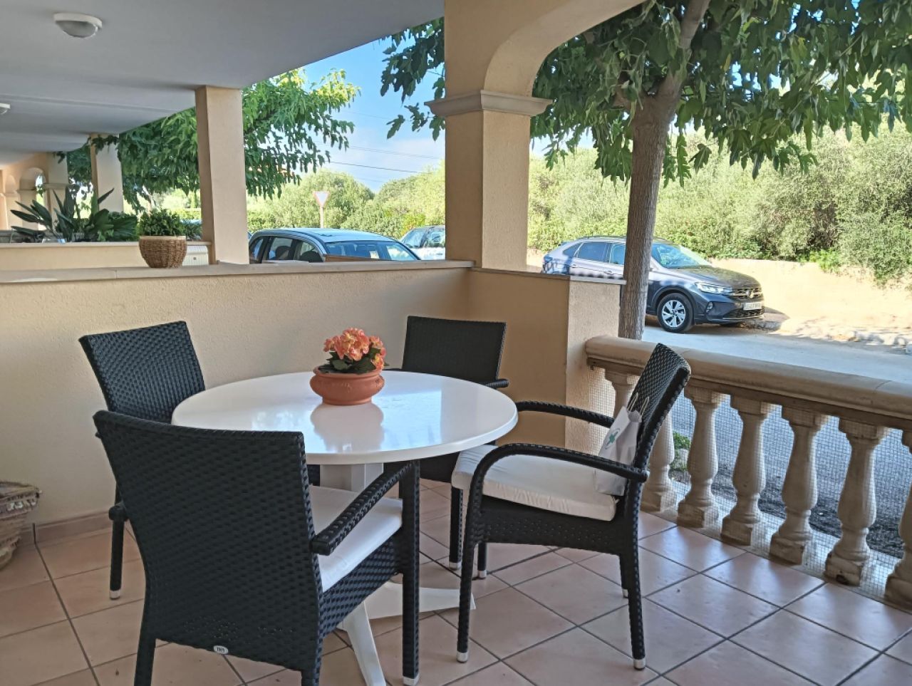 SAISON: Modernes Reihenhaus mit Pool in Son BIelo - Süden -- RH 06 T/WT