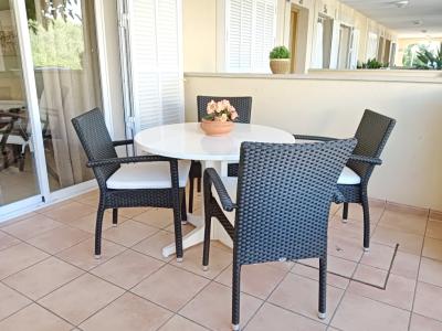 SAISON: Modernes Reihenhaus mit Pool in Son BIelo - Süden -- RH 06 T/WT