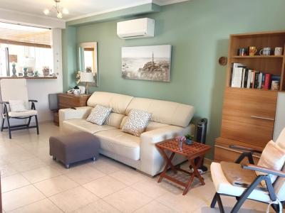 SAISON: Modernes Reihenhaus mit Pool in Son BIelo - Süden -- RH 06 T/WT