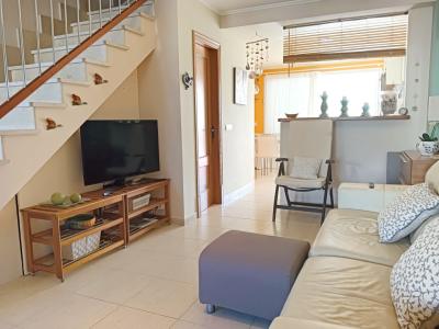 SAISON: Modernes Reihenhaus mit Pool in Son BIelo - Süden -- RH 06 T/WT