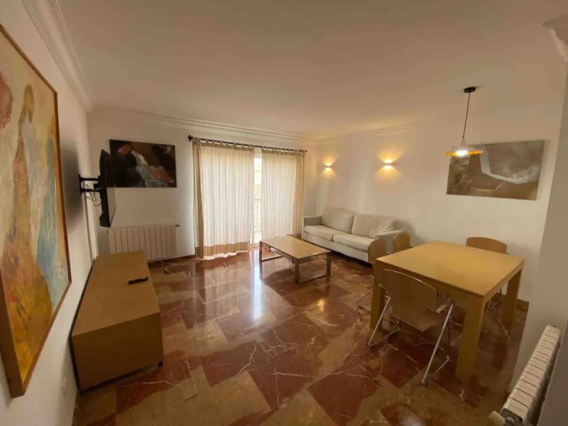 SAISON: Modernes und grosses Apartment im Zentrum von Palma -- AP 11 T CM