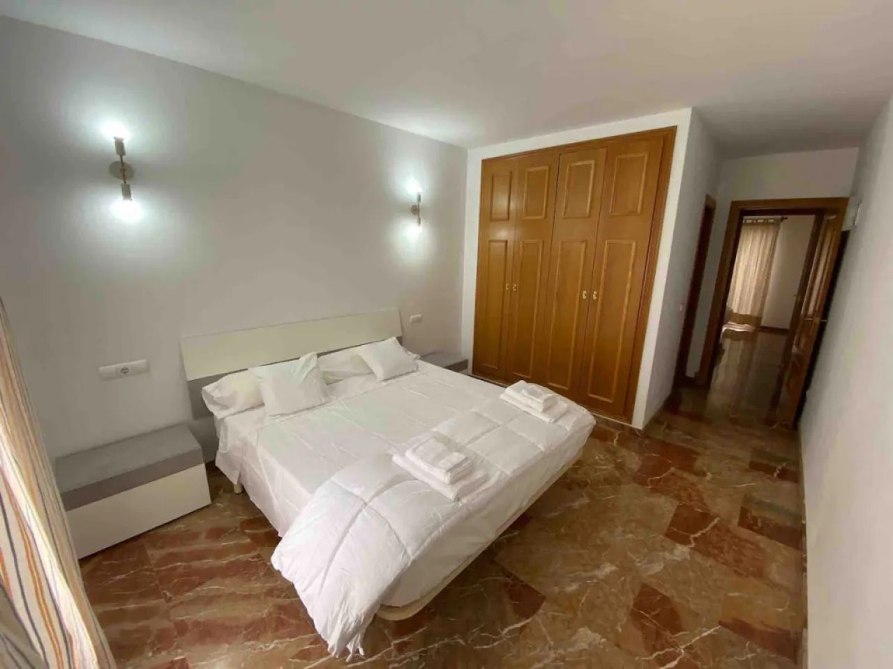 SAISON: Modernes und grosses Apartment im Zentrum von Palma -- AP 11 T CM