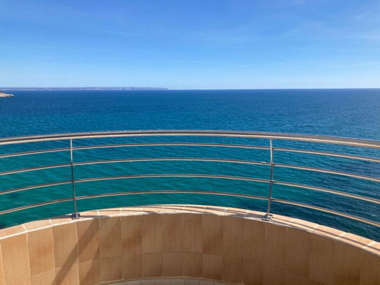 SEASON: Cute apartment with communal pool in 1- line of the cliffs of Cala Major - Palma-AP22