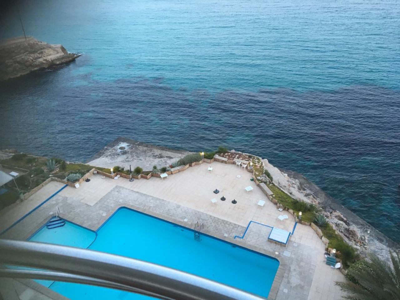 SEASON: Cute apartment with communal pool in 1- line of the cliffs of Cala Major - Palma-AP22