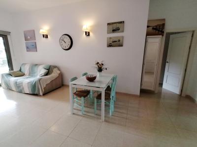 Season: Ground-floor apartment with 2 terraces and AC in Colonia St Jordi --- AP 24 T